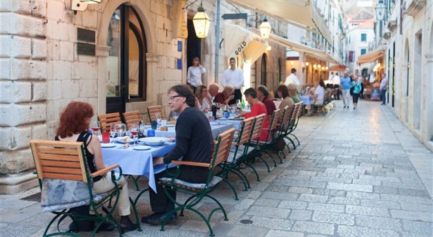 Dubrovnik kiteheti a „megtelt